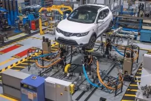 Nissan свива производството с 1 млн. коли годишно