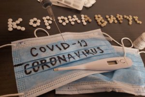 Болните хора със симптоми на COVID 19 у нас са двойно