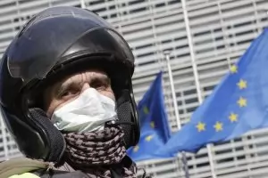 От втори опит Брюксел начерта пътна карта за излизане от кризата