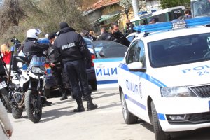 За напрежение в столичния квартал Филиповци съобщава БНР Няколкостотин души са