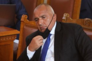 Премиерът Бойко Борисов дава брифинг в който обяснява че Националният