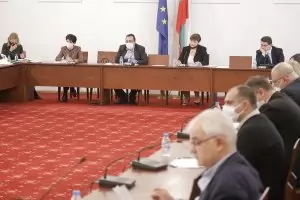 ГЕРБ отстъпи от високите глоби за нарушения на здравните мерки