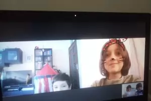 Децата до 7 г. ще учат дистанционно максимум по 30 минути на ден 