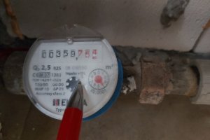 Софийска вода вече няма да лепи хартиени съобщения по входовете