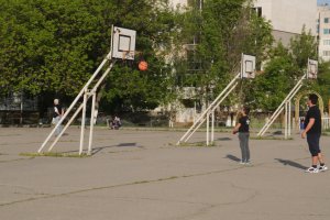 Ямболски училища връщат задължителната сутрешна гимнастика за учениците съобщи Би