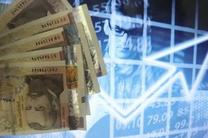 Средните фирми кандидатствали през август за спасителни COVID грантове още чакат парите