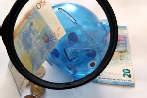 България вече не покрива всички Маастрихтски критерии а разминавания страната