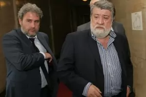 Вежди Рашидов иска оставката на министър Банов