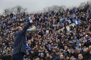 Папазов: Акциите на "Левски" са като косите на Апостола