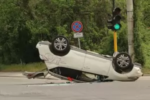 Шофьор опита да избяга след тежка катастрофа в София