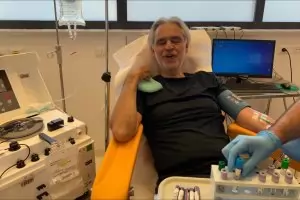 Андреа Бочели преболедувал COVID-19 с цялото си семейство