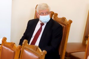 Върховният административен съд ВАС обяви че здравният министър Кирил Ананиев се