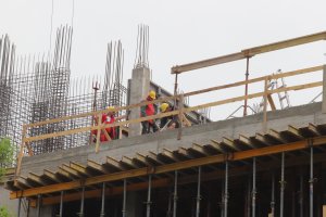 Заради коронакризата фирми продължават да пускат в неплатен отпуск и