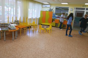 След като седмици наред управляващите се чудеха при какви условия