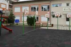 Нова неяснота - ще се тестват ли за COVID-19 деца в забавачниците