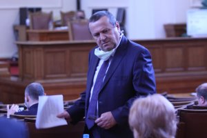 ДПС срази с критики преговорите за новото управление Според Хасан