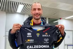 Матей Казийски остава във "Верона"