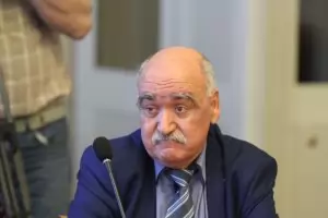 Проф. Плочев: Лекарите вече са изморени, но няма да дезертират