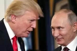 Путин и Тръмп обсъдиха нефта и Втората световна война