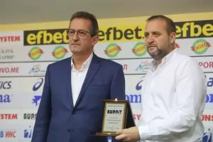 Шампионът "Марица" преговаря да играе в турското първенство