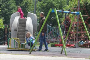 Родителите които искат през фирмата да ползват данъчно облекчение за