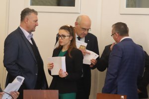 Тежките санкции които управляващите вкараха в Закона за енергетиката срещу