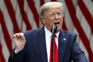 Адвокатът на бившия президент Тръмп поиска да спре процеса на