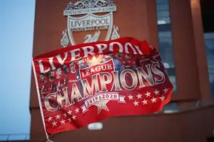 Три десетилетия по пътя с "Ливърпул"