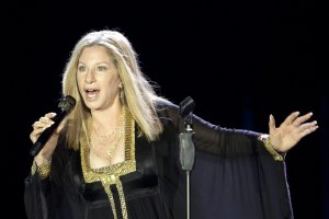 Дни след 83 ия си рожден ден Барбра Стрейзанд или