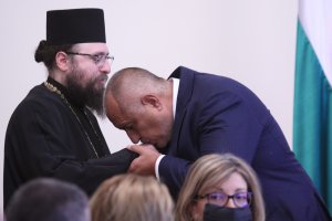 На днешното си заседание Министерският съвет раздаде допълнителни пари за