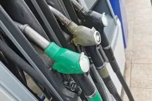 Търговците на горива пак напират за вдигане на цените