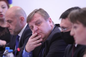 Към днешна дата правителството няма намерение да подава оставка Това обяви