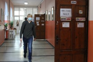 Училищните директори вече няма да са длъжни да разкриват работно