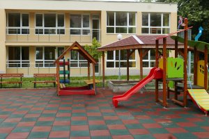 Порочните практики детски градини да искат от родителите най различни консумативи