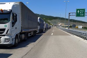 Приходите от такси от въведената в началото на март тол система са