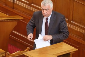 Народните представители отказаха да гласуват предложение на БСП за замразяване