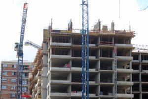 Един загина и четирима са ранени след инцидент на строителен обект