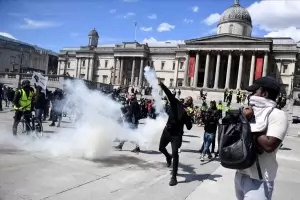 Антирасистки протест в Лондон прерасна в сблъсъци