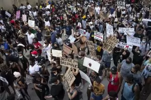 Тръмп изтегли Националната гвардия от Вашингтон