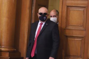 Главният прокурор Иван Гешев предупреди в профила си в Туитър