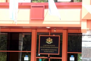 Партиите не чувстват нужда да обявят публично своите финанси макар