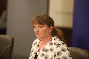 Социалният министър Деница Сачева за пореден път защити премиера Бойко