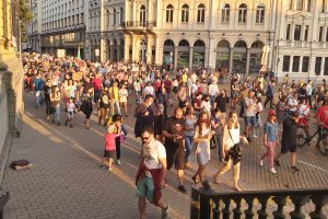 Оставките на министрите Младен Младенов Владислав Горанов и Емил Караниколов са