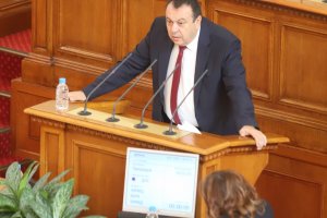 ДПС прави проверка на дейността на служебния министър Кирил Петков