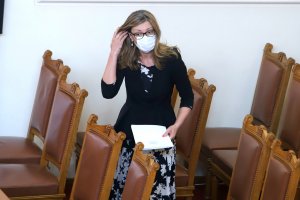 Екатерина Захариева стана поредният член на правителството който минава под