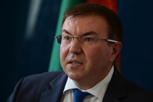 Хората неглижират симптомите на Ковид 19 постъпват късно в лечебно заведение