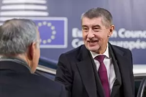 Европарламентът отвърна гневно на чешкия премиер