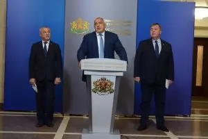 Борисов остава премиер, сменя петима министри