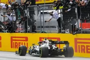 Хамилтън спечели 85-а победа във Формула 1
