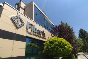 Комисията за защита на конкуренцията започва проверка на сделката с която